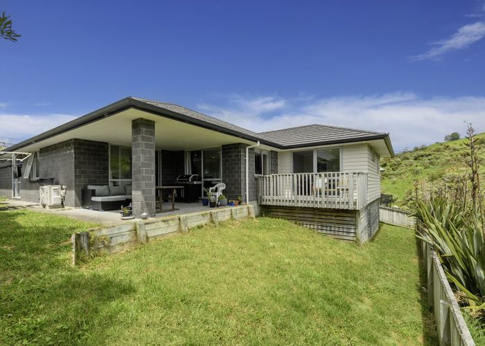  at 142 Ballintoy Park Drive, Welcome Bay, Tauranga