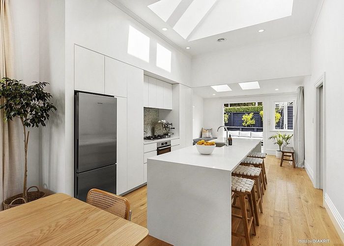  at 85 Nottingham Street, Karori, Wellington, Wellington