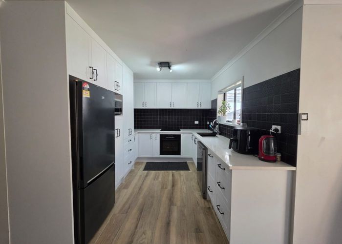  at 4B Westglen Place, Ranui, Waitakere City, Auckland