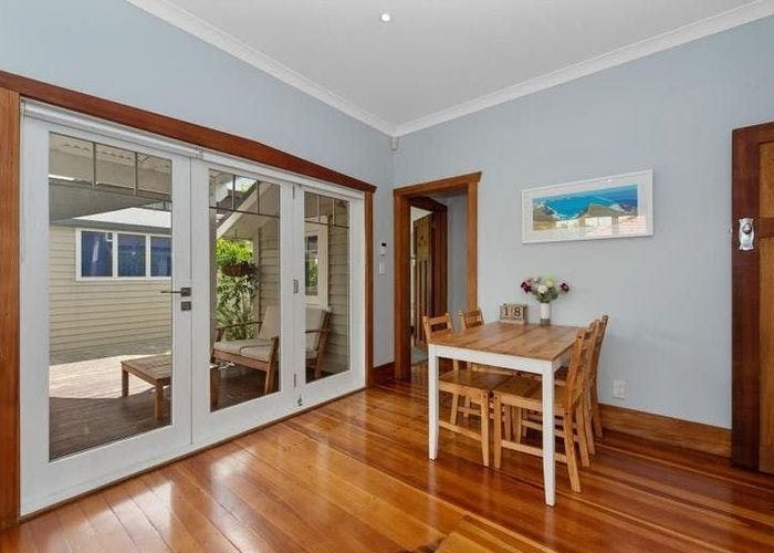  at 9 Bretton Terrace, Hillcrest, Hamilton