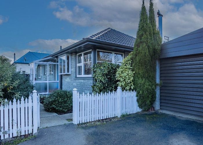  at 3 Corson Avenue, Beckenham, Christchurch City, Canterbury