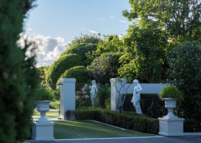  at 286 Hurstmere Road, Takapuna, North Shore City, Auckland