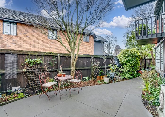  at 4/27 Darvel Street, Riccarton, Christchurch