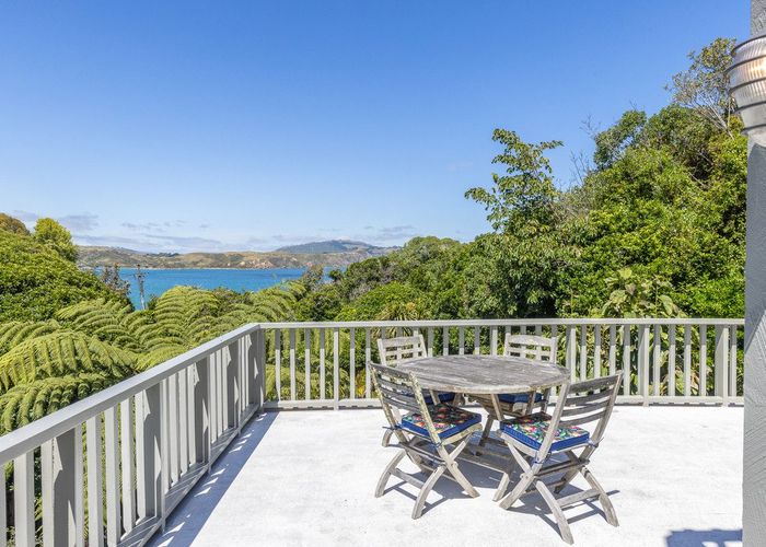  at 21 Gordon Road, Plimmerton, Porirua, Wellington