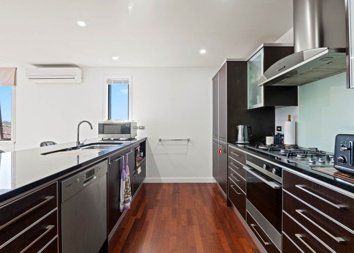  at 33J  Point Ridge Avenue, Albany, North Shore City, Auckland