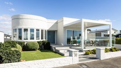  at 70 The Esplanade, Westshore, Napier