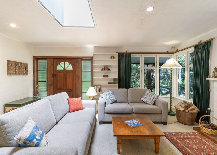  at 21 Taraire Road, Titirangi, Auckland