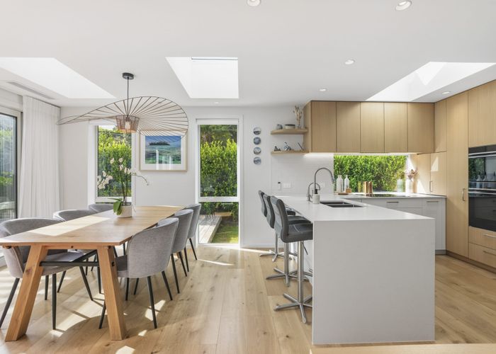  at 2/1 Gray Crescent, Torbay, North Shore City, Auckland