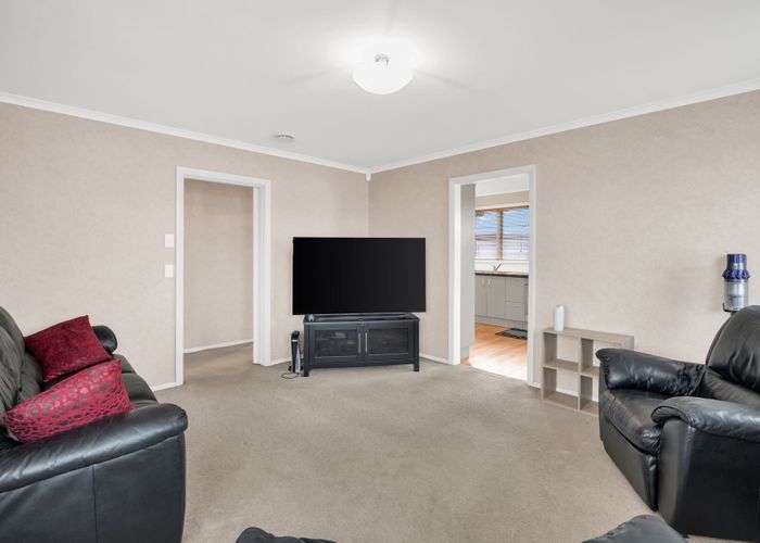  at 9 Ronberg Street, Highbury, Palmerston North