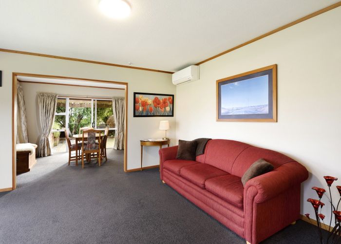  at 10 Cautley Street, Richmond