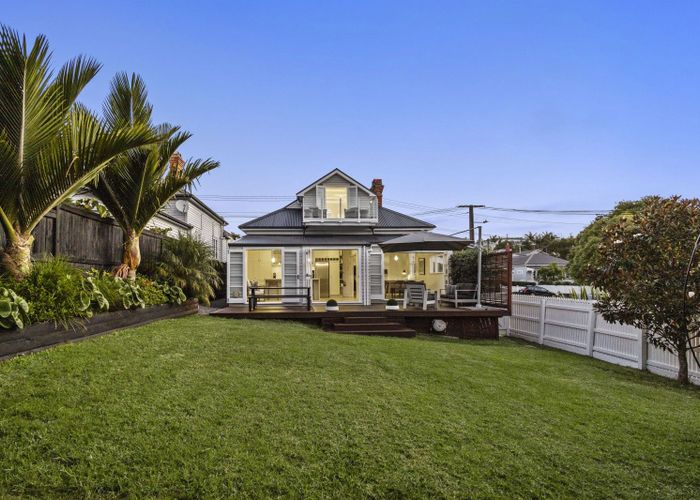  at 8 Rutland Road, Devonport, North Shore City, Auckland