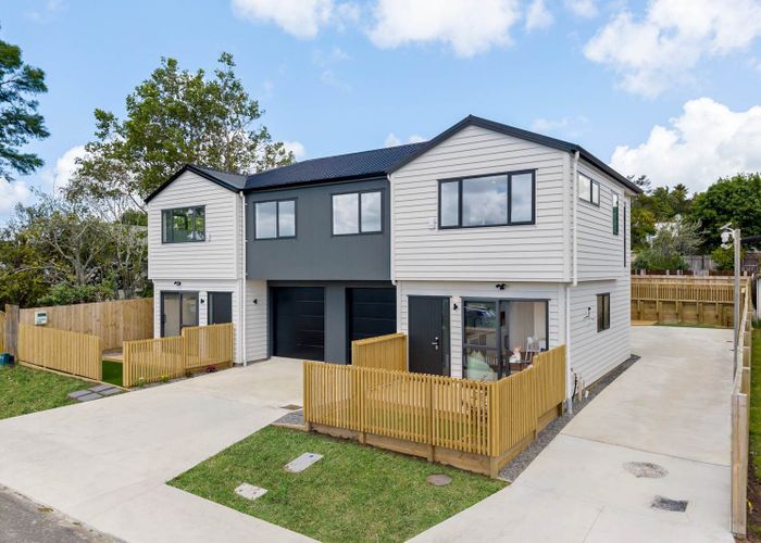  at 8A Devonshire Road, Unsworth Heights, North Shore City, Auckland