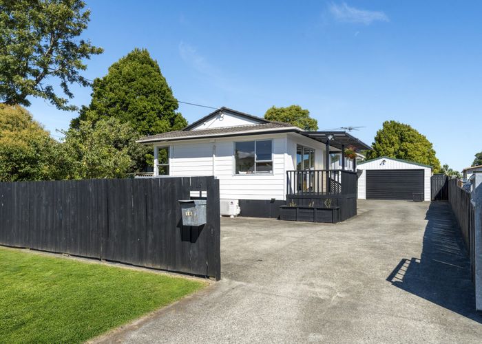  at 16 Glen Road, Ranui, Waitakere City, Auckland