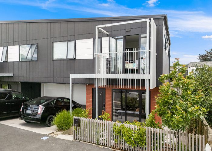  at 2/7 Dyer Street, Whitiora, Hamilton, Waikato