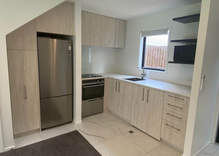  at 8/19 Karamu Street, Te Atatu Peninsula, Waitakere City, Auckland