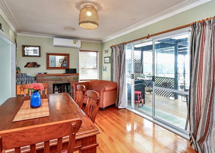  at 795 Te Atatu Road, Te Atatu Peninsula, Waitakere City, Auckland