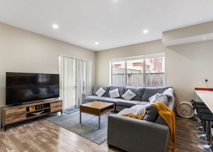 at 10 Puoro Street, Flat Bush, Manukau City, Auckland