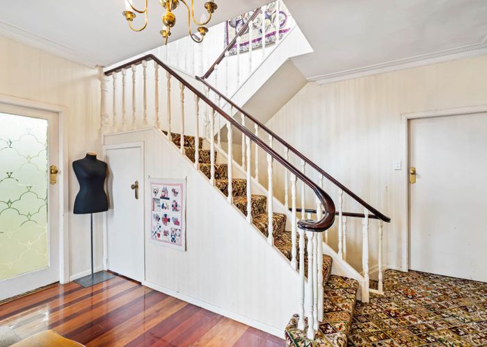  at 128 Mountain Road, Epsom, Auckland