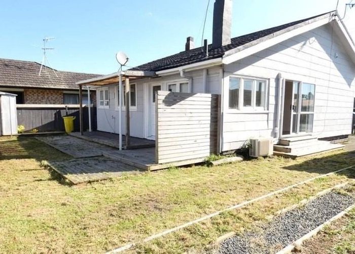  at 1/281 Porchester Road, Takanini, Papakura, Auckland