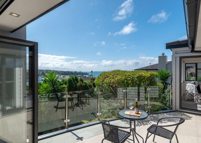  at 34 Browns Bay Road, Rothesay Bay, North Shore City, Auckland