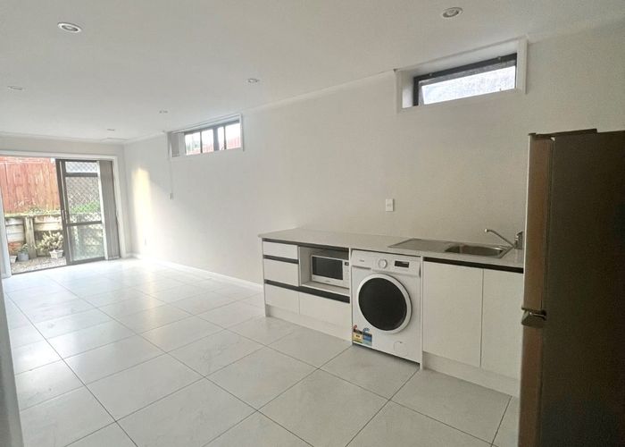  at 5 Budgen St, Mount Roskill, Auckland City, Auckland