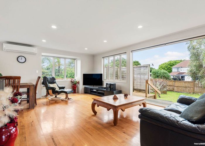  at 12 Springfield Street, Forrest Hill, North Shore City, Auckland
