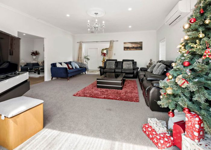  at 18 Kilmacrennan Drive, Rosehill, Papakura