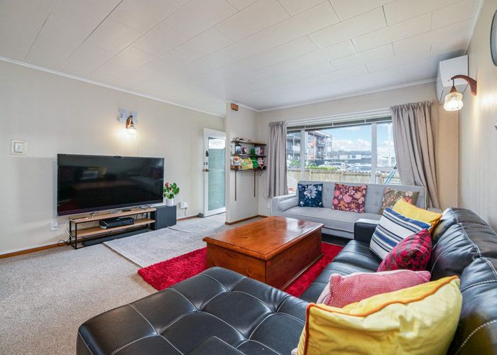  at 2/29 Nikau Street, New Lynn, Auckland