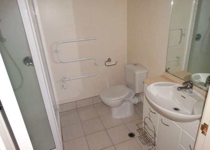  at 19/3A Harrison Rd, Mount Wellington, Auckland City, Auckland