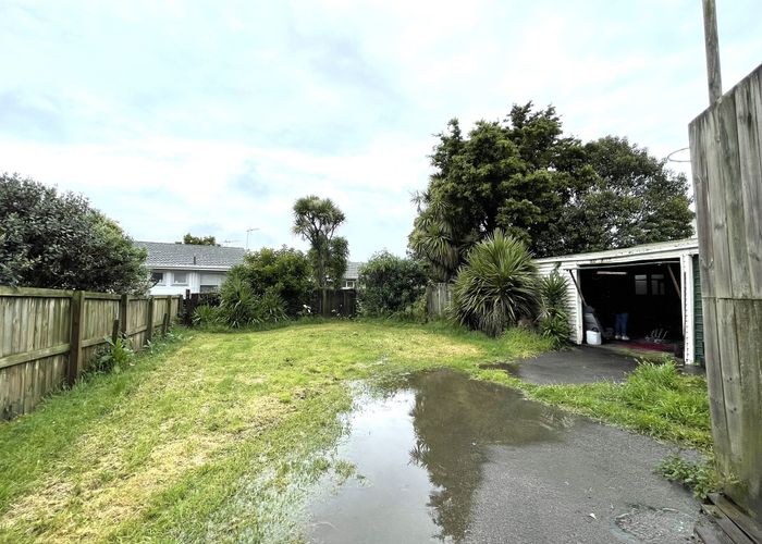  at 139 Tirimoana Road, Te Atatu South, Auckland