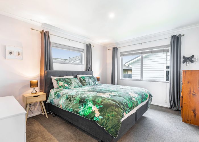  at 18 Aitkenhead Court, Parakai, Helensville
