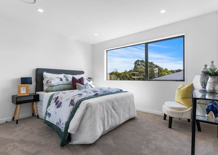  at 121F Sycamore Dr, Sunnynook, North Shore City, Auckland