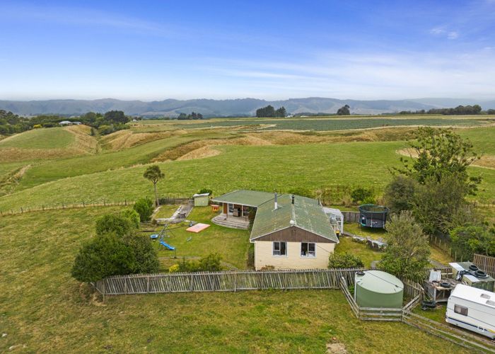  at 165 Kukutauaki Road, Koputaroa, Levin