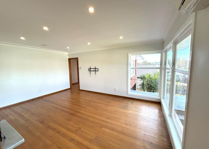  at 14 Fickling Avenue, Mount Roskill, Auckland