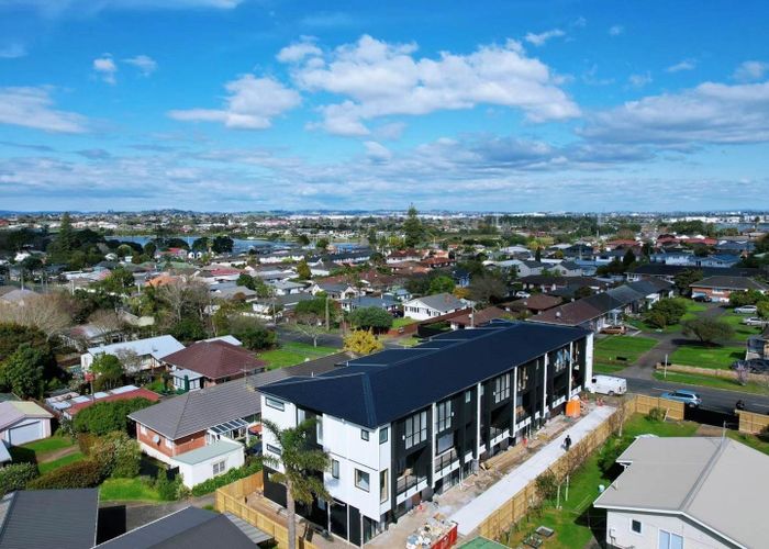  at 18B Kings Road, Panmure, Auckland City, Auckland