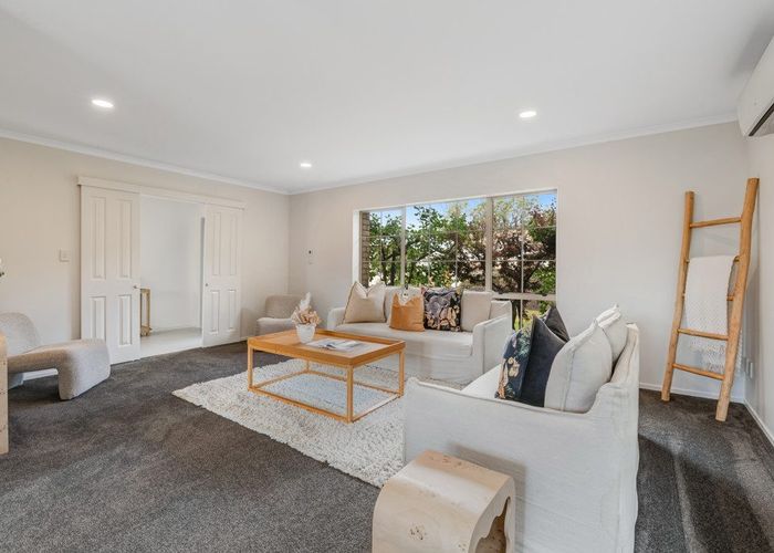  at 6 Fulmar Way, Unsworth Heights, North Shore City, Auckland