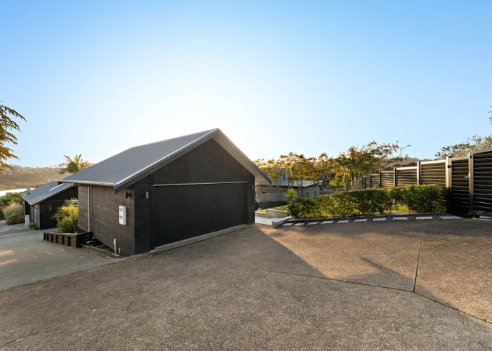 at 6 Kerema Way, Schnapper Rock, Auckland