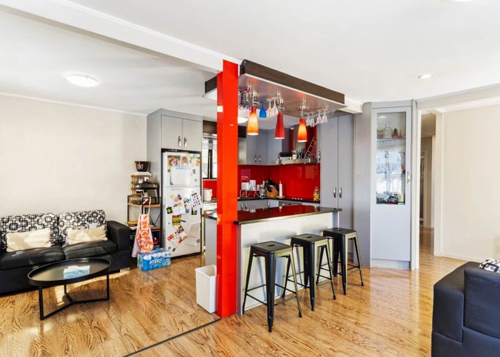  at 2/76 Palmers Road, Clendon Park, Manukau City, Auckland