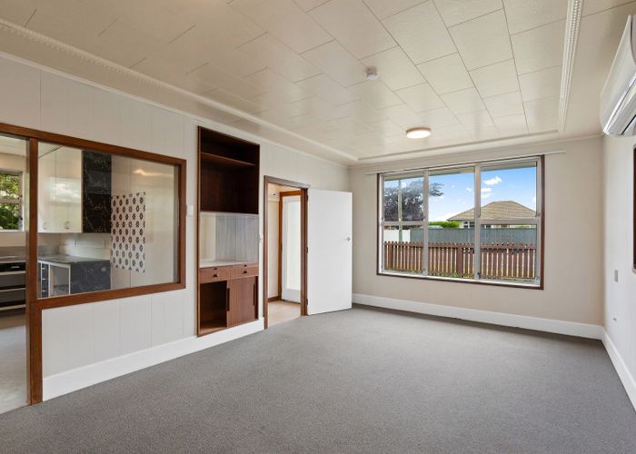  at 2/99 Briggs Road, Shirley, Christchurch City, Canterbury