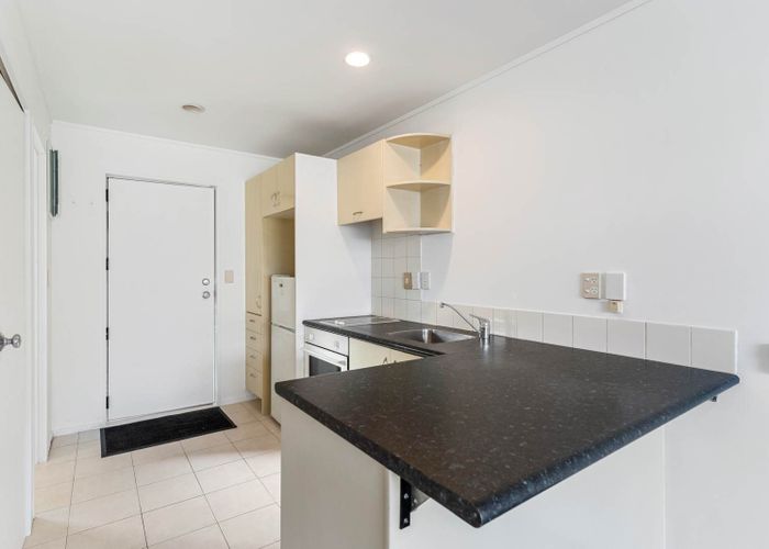  at 2A/20 Ian Marwick Place, Birkenhead, North Shore City, Auckland