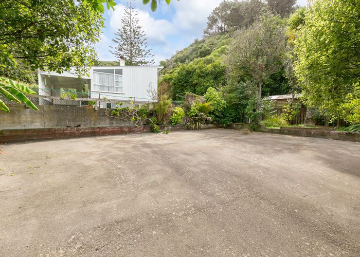  at 10 Ribble Street, Island Bay, Wellington