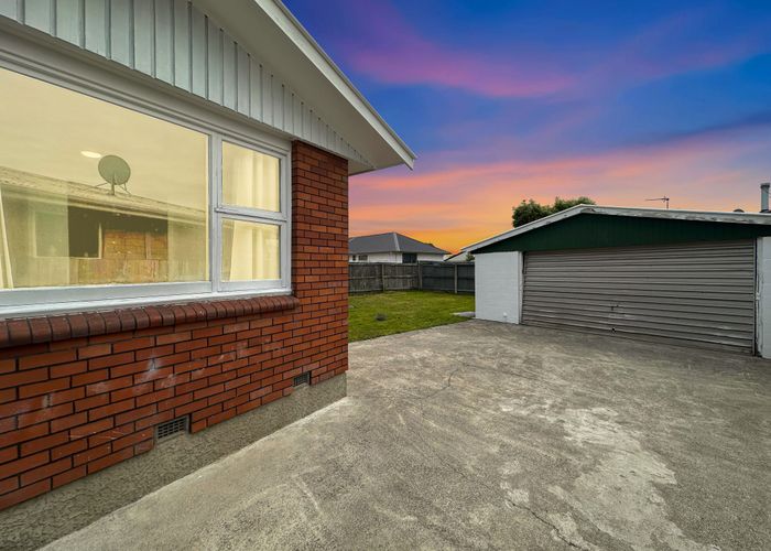  at 64 Frensham Crescent, Woolston, Christchurch