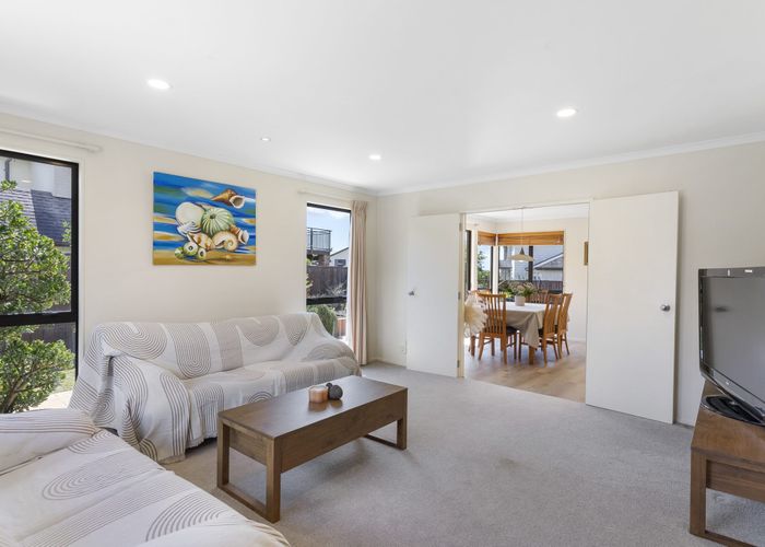  at 35 Waimanu Bay Drive, Te Atatu Peninsula, Waitakere City, Auckland