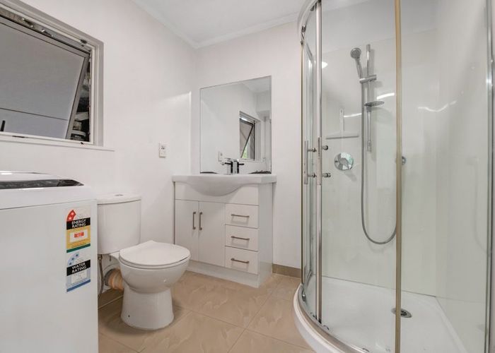  at 9 Bryers Place, Bayview, North Shore City, Auckland