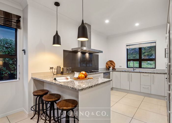 at 33 Kauriki Terrace, Stonefields, Auckland