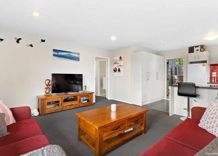  at 64B Seaview Road, Glenfield, Auckland