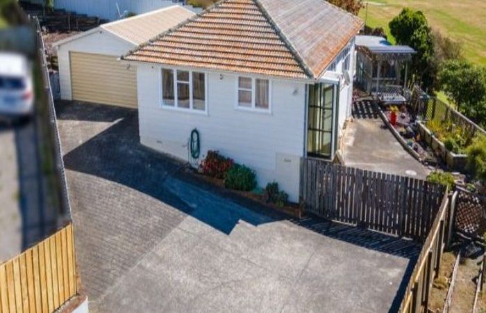  at 34 Takapuwahia Drive, Takapuwahia, Porirua
