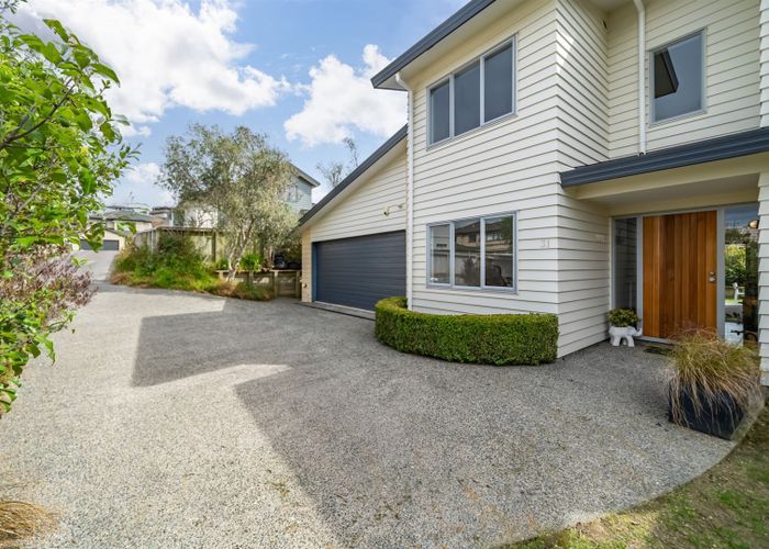  at 31 Te Puia Drive, Aotea, Porirua
