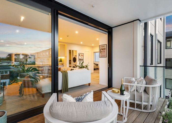  at 207/8A Lake Pupuke Drive, Takapuna, North Shore City, Auckland