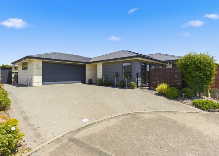  at 19 Taranui Way, Paraparaumu Beach, Paraparaumu
